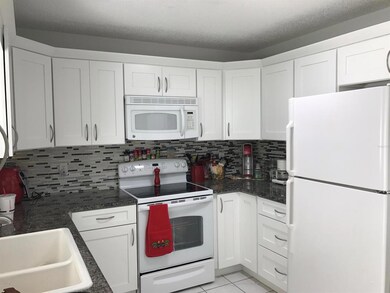 8720 SW 97th St unit B, Ocala, FL 34481 - photo 2