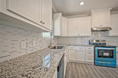 5917 Midgeley St, Houston, TX 77091 - photo 5