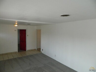 1521 D St, Wasco, CA 93280 - photo 2