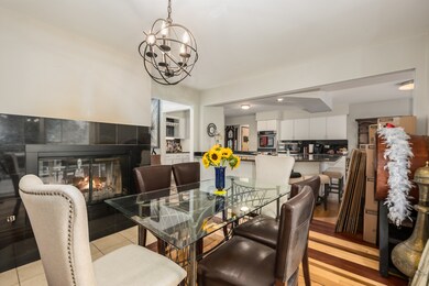 308 Redstart Rd, Naperville, IL 60565 - photo 5