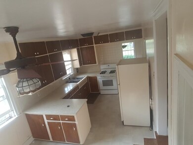 317 W Washington St, Culver, IN 46511 - photo 7