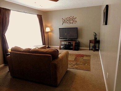 353 Pineview Dr, Columbus, OH 43213 - photo 7