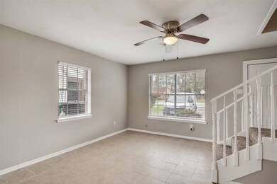 2614 Ellington St, Houston, TX 77088 - photo 4