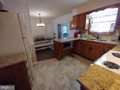 748 Warm Spring Rd, Chambersburg, PA 17202 - photo 5