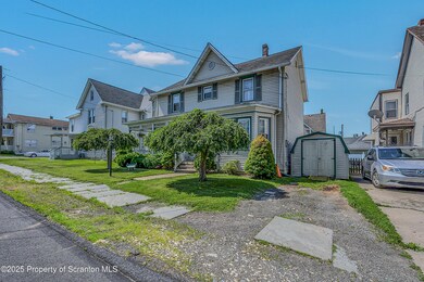 216 Cherry St, Dunmore, PA 18512 - photo 2