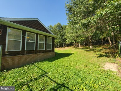 14421 Winchester Grade Rd, Berkeley Springs, WV 25411 - photo 5