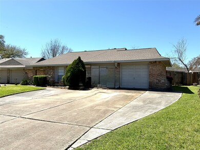 10511 Saber Ct, Houston, TX 77038 - photo 2