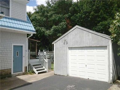 Parking Lot/Garage