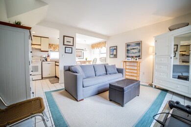 152 Tuckerman Ave unit 12, Middletown, RI 02842 - photo 7