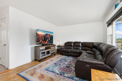 711 Monroe Ave, Cheyenne, WY 82001 - photo 4