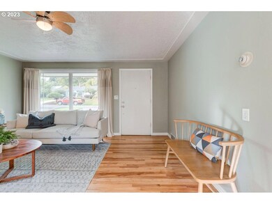 12660 SW Edgewood St, Portland, OR 97225 - photo 4