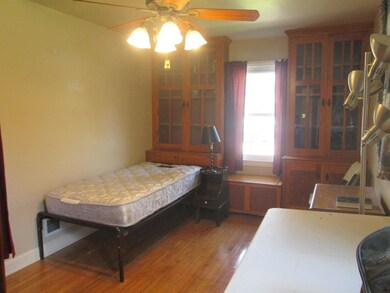 Main Floor bedroom - Dining room