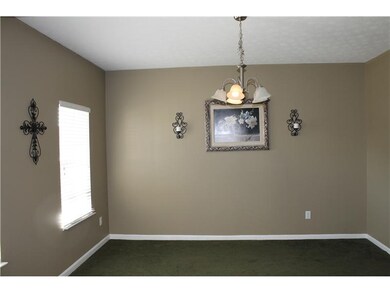 12042 Raiders Blvd, Fishers, IN 46037 - photo 4