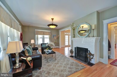819 Fulton Ave, Falls Church, VA 22046 - photo 5