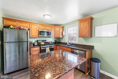 18937 Abbotsford Cir, Germantown, MD 20876 - photo 7