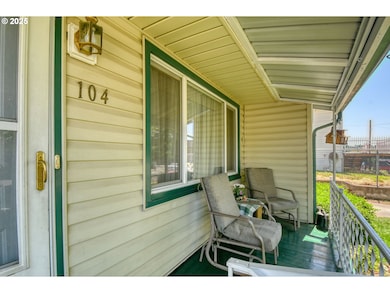 104 NW 12th St, Pendleton, OR 97801 - photo 3