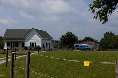 house 002