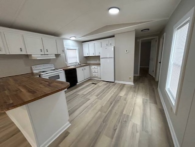 45 White Oak Village, Rainbow City, AL 35906 - photo 4