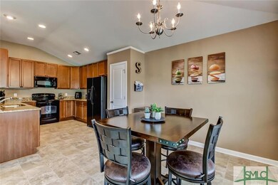 Kitchen/Dining Area