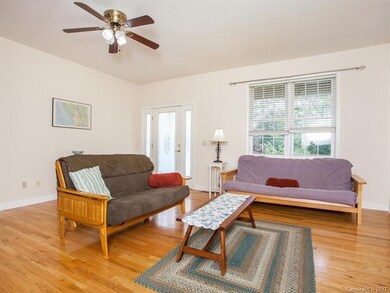 329 Hyder Allen Ln, Hendersonville, NC 28792 - photo 4