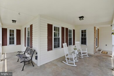 13228 Coralberry Dr, Fairfax, VA 22033 - photo 7