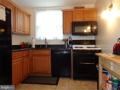 602 Haws Ln, Oreland, PA 19075 - photo 7