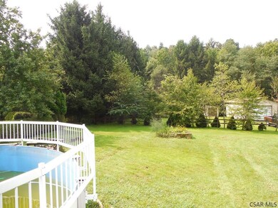 Large Rear Yard