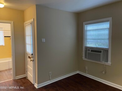 2923 Oak St, Jacksonville, FL 32205 - photo 5