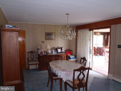 739 Penn Dr, Tamaqua, PA 18252 - photo 6