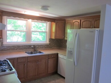 4 Decota Dr unit B, Randolph, MA 02368 - photo 3