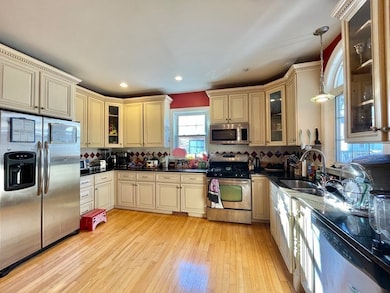 43 Arlington St, Boston, MA 02135 - photo 3