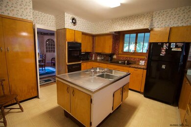 14 McGee Rd, Saratoga Springs, NY 12866 - photo 4