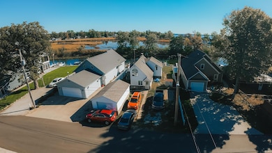 822 S Lakeside Dr, Syracuse, IN 46567 - photo 5