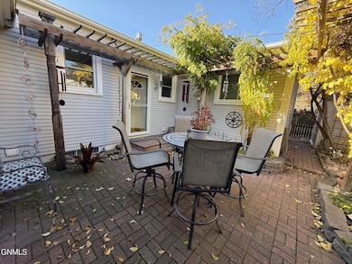 705 N 1st St, Bismarck, ND 58501 - photo 7