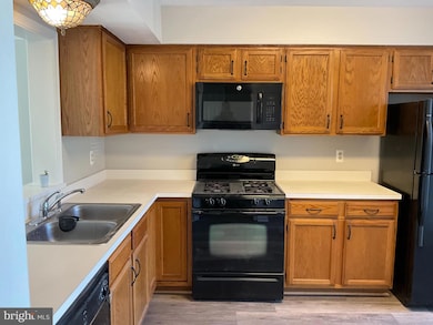 16852 Miranda Ln, Woodbridge, VA 22191 - photo 7