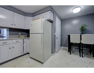 70 Walden Pond Dr unit 70, Nashua, NH 03064 - photo 5