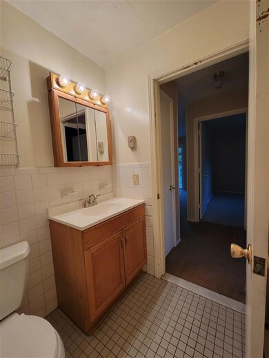 189 Capitol Hill Dr unit 189, Londonderry, NH 03053 - photo 3