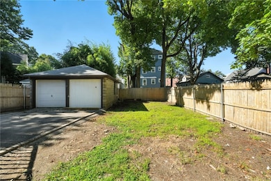 32 Carver St, Pawtucket, RI 02860 - photo 7