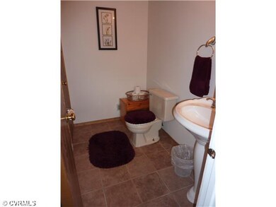 Bathroom - Half bath on main floor