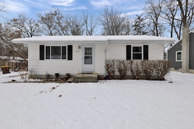 5989 Cypress St, Haslett, MI 48840 - photo 3