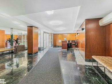 The Blackstone unit 10A, Bronx, NY 10463 - photo 5