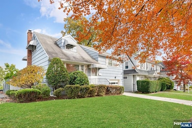 378 Lookout Ave, Hackensack, NJ 07601 - photo 3