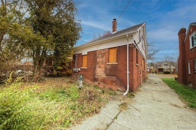 18659 Goulburn Ave, Detroit, MI 48205 - photo 2