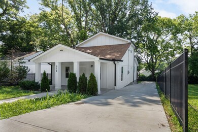 310 E Highland Dr, Columbia, TN 38401 - photo 4