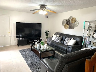 11920 SW 9th Manor, Davie, FL 33325 - photo 5