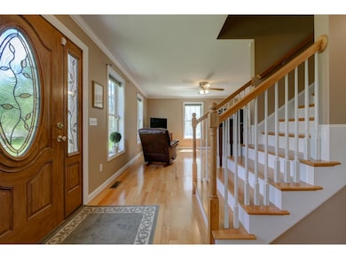 34 Chestnut Dr, Allenstown, NH 03275 - photo 2