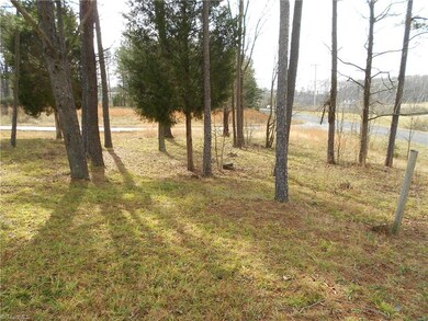 5870 Old Poole Rd, High Point, NC 27263 - photo 3