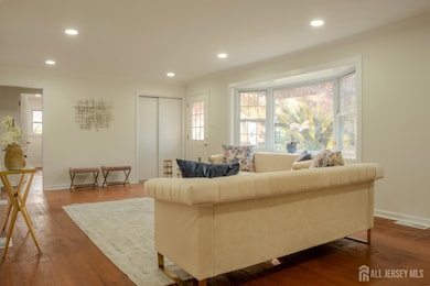 2 Duchamp Place, Chatham, NJ 07928 - photo 3