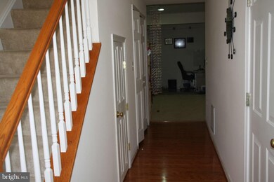 512 Twintree Terrace NE, Leesburg, VA 20176 - photo 3