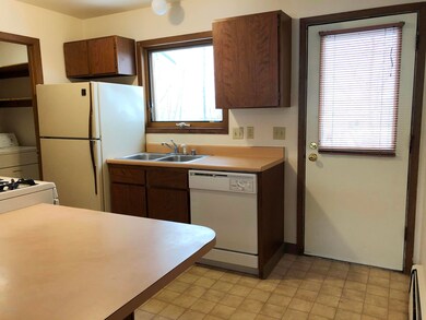 1400 Carolyn Cir unit D, Anchorage, AK 99504 - photo 3